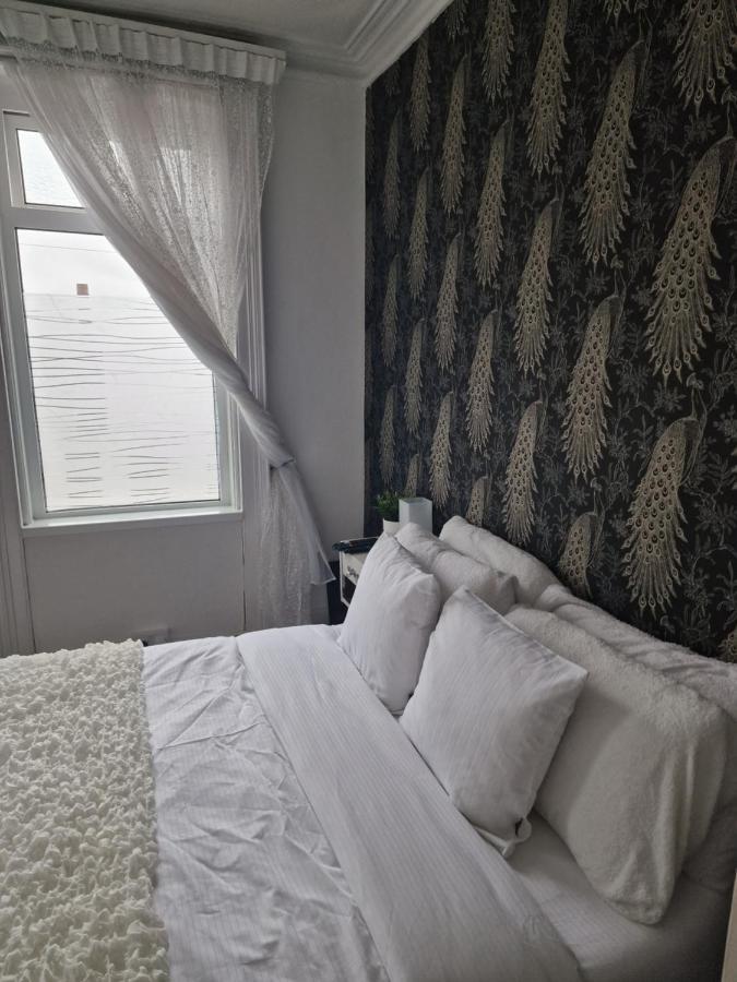 Double Rooms, Free Continental Breakfast, Pics And Full Address Sent After Booking, 2 Miles To City Centre Belfast Exteriör bild