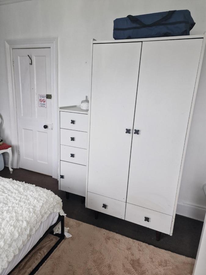 Double Rooms, Free Continental Breakfast, Pics And Full Address Sent After Booking, 2 Miles To City Centre Belfast Exteriör bild